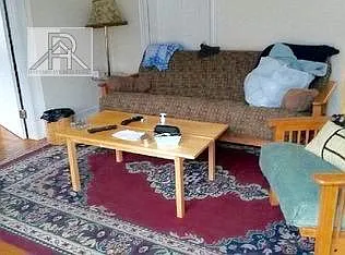 3 bed, 1.5 bath, $4,500 — Photo 2