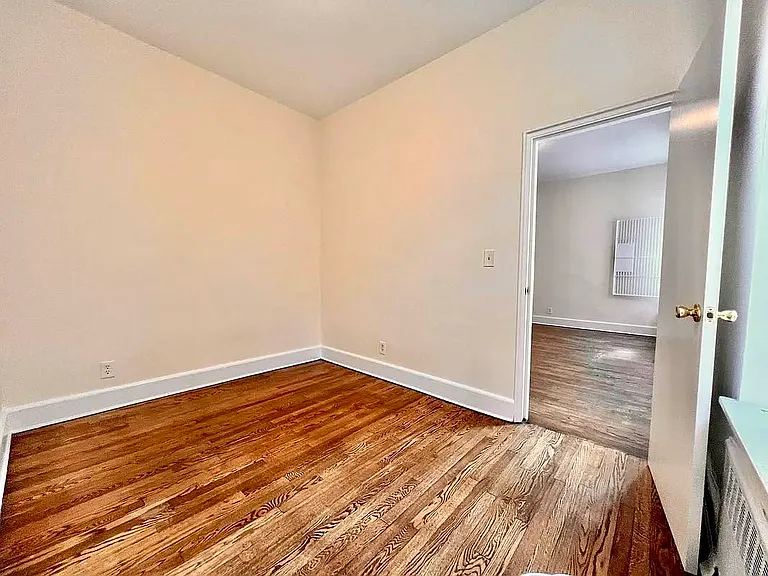 101 W 68th St #3C — Photo 5