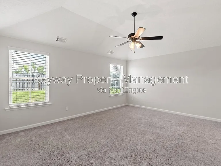 221 Ducal St — Photo 9