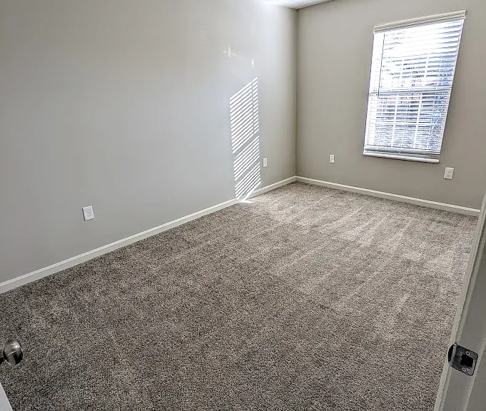 Spinnaker Cove Apartments — Photo 49