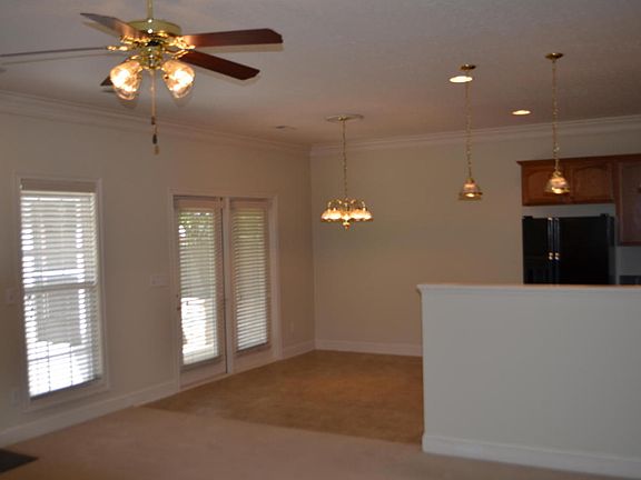 3rd image of 416 Woodlawn Gardens Way #5
