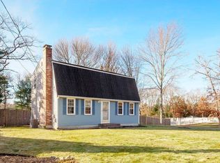 31 Worrall Rd, Plymouth, MA 02360