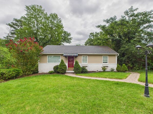 1109 Dinwiddie Ave