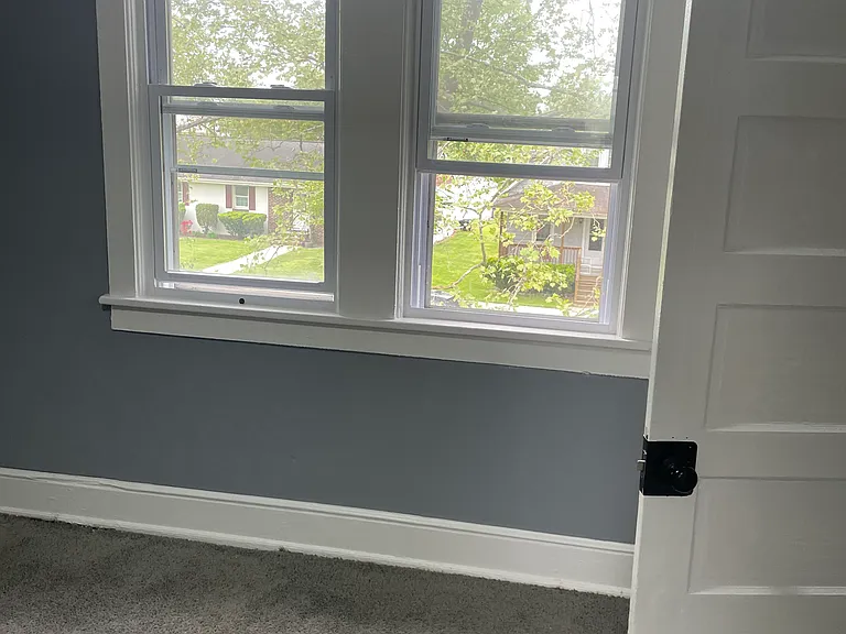 256 Buffalo Ave — Photo 16