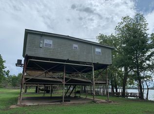 3815 Lake Mary Rd, Woodville, MS 39669