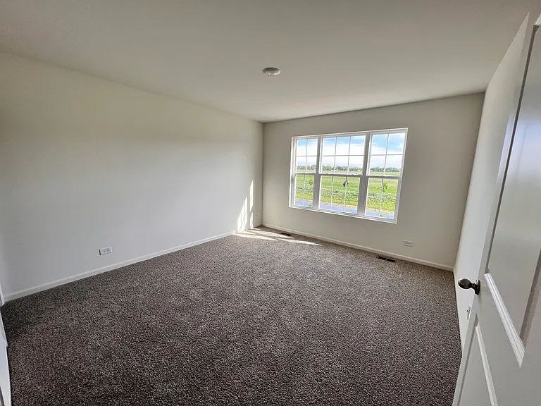2491 Bella Dr — Photo 15