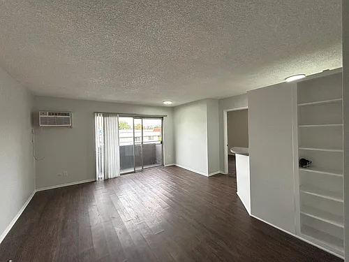 Floor plan 302