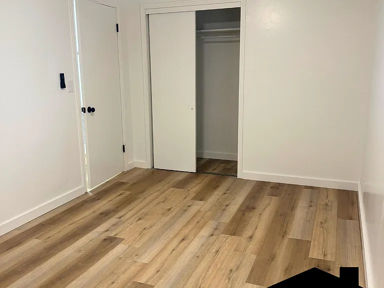 216 Madison Ave — Photo 10