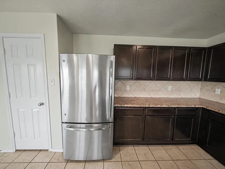 25003 Marshall Blf — Photo 18