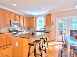 16624 Turtle Point Rd, Charlotte, NC 28278