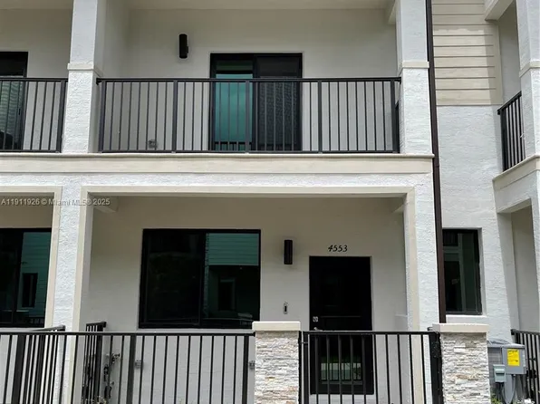 4553 NW 83rd Path #4553, Miami, FL 33166