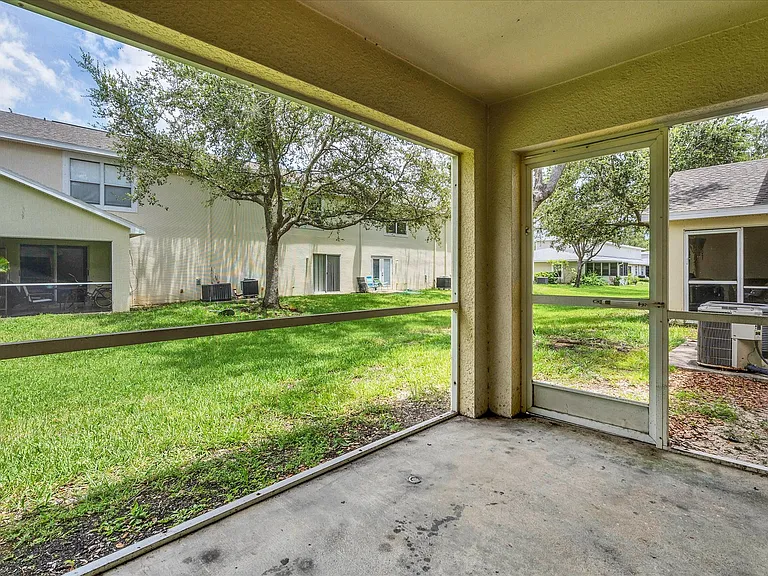 5257 Leeds Rd — Photo 10