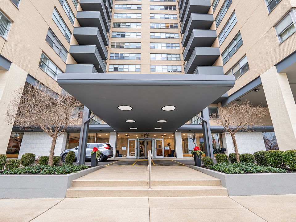 1st image of 6301 N Sheridan Rd APT 19N