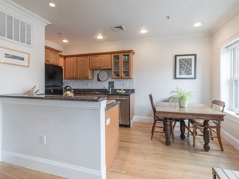 453 Massachusetts Ave #7 — Photo 3