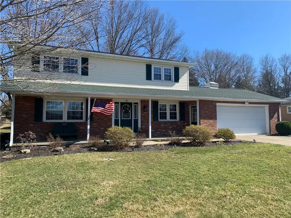 85 Sunset Blvd, Hermitage, PA 16148