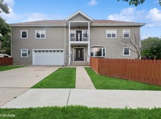 447 W Harrison Rd, Lombard, IL 60148