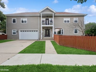 447 W Harrison Rd, Lombard, IL, 60148