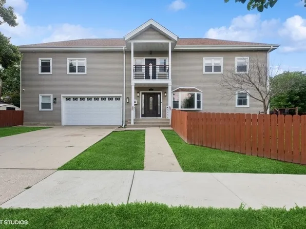 447 W Harrison Rd, Lombard, IL 60148