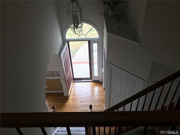 4th image of 10804 Pepperbush Ct