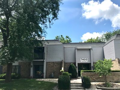 7400 Grand Ave APT 206, Downers Grove, IL, 60516