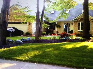 6564 Steinbeck Ct, North Ridgeville, OH 44039
