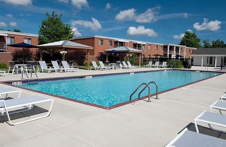 Colony Club — Photo 10