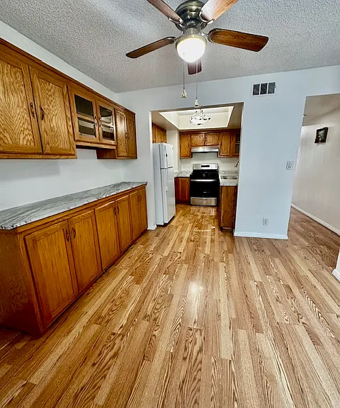 8847 Willis Ave — Photo 7