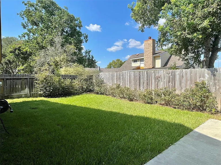 3023 Sam Houston Dr — Photo 29