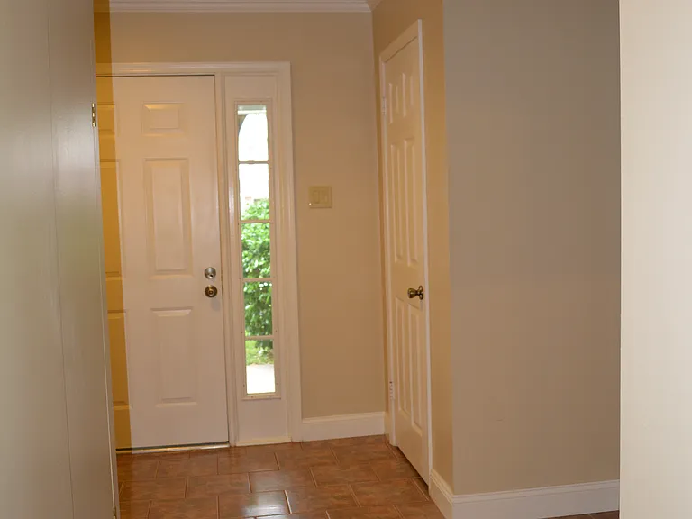 10308 College Sq — Photo 19