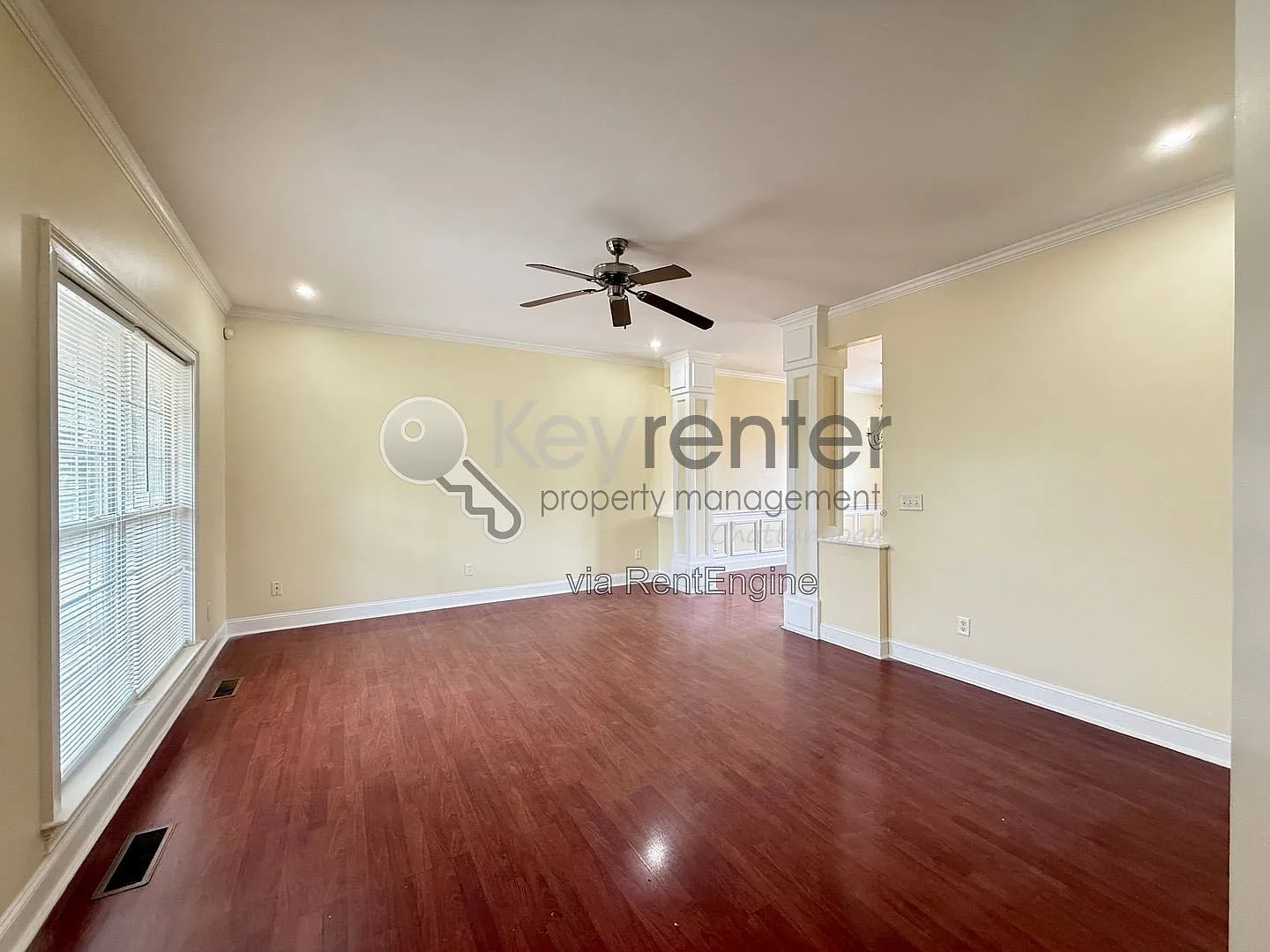 3 bed, 2.5 bath, 1568 sqft, $1,500 — Photo 2