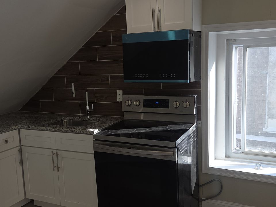 1st image of 315 E Price St APT 3