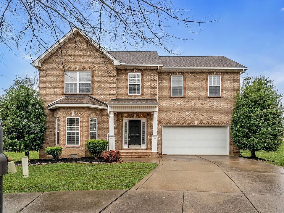 1st image of 818 W Sagewood Dr
