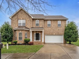 818 W Sagewood Dr, Gallatin, TN 37066