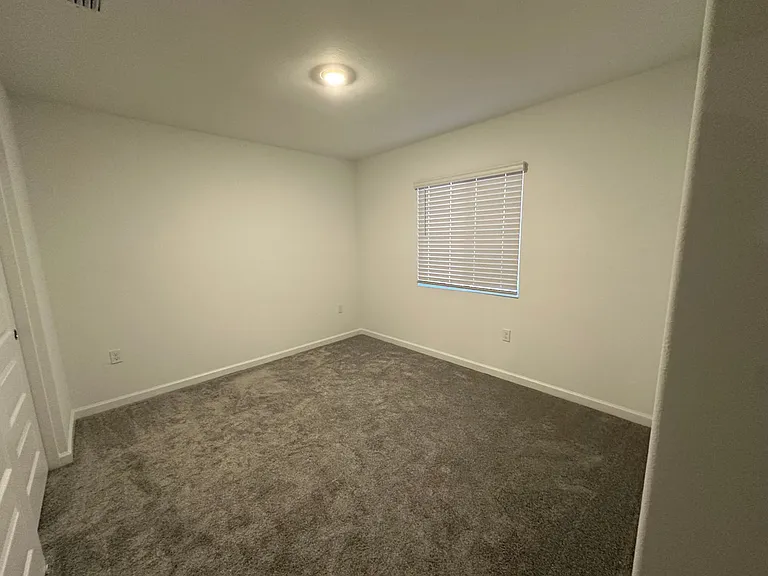 1704 Bullock Dr — Photo 11