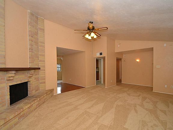 Spacious den adjacent to entry