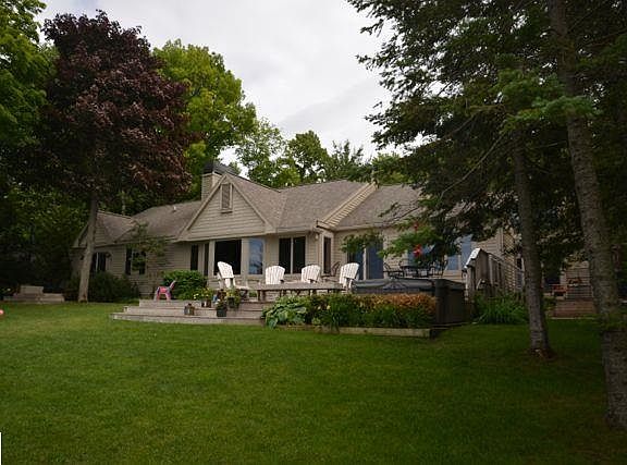 3rd image of 10148 E Elk Lake Dr