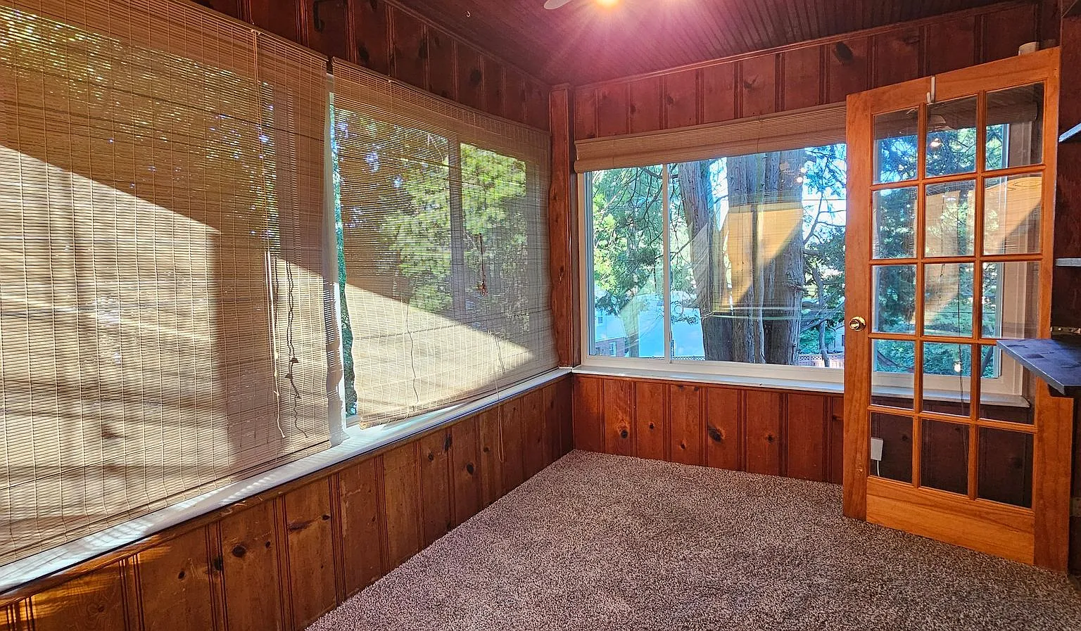 Spacious Hillcrest Home w/ Parking in Prime DC Location. Available Now! — Photo 4