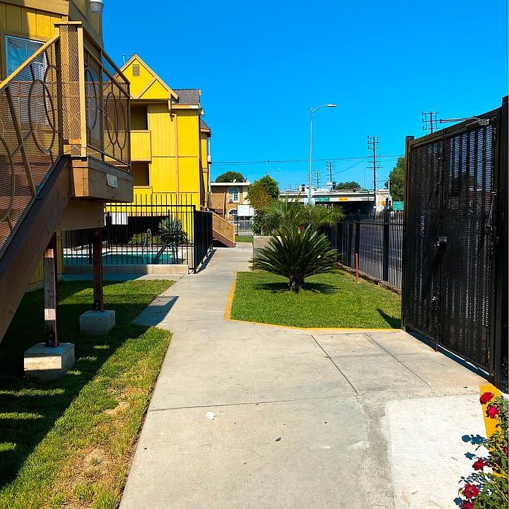 1st image of 15554 Nordhoff St #204