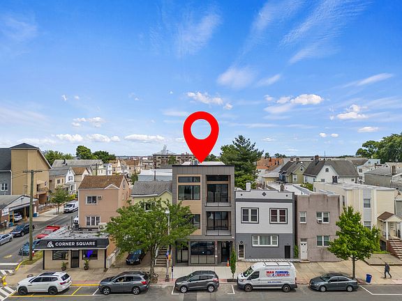 2nd image of 950 Broadway #301