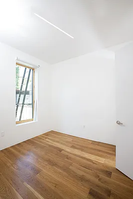 Rented by Solace SMC Inc | media 6