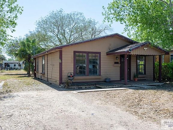 2nd image of 209 Huisache Ave