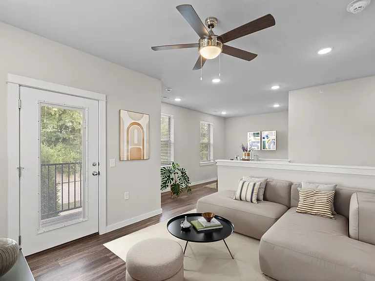 Flow - 1 Bed / 1 Bath - 854 Sq.Ft.