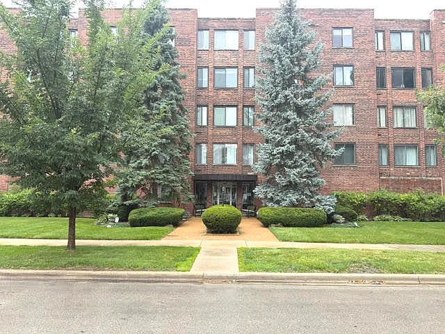 110 S Dunton Ave #4C — Photo 1