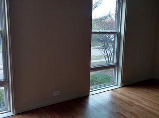 220 Washington St #220, Barrington, IL 60010