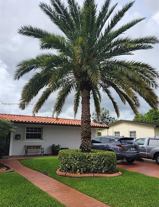 8530 NW 178th St, Hialeah, FL 33015 | MLS #A11914652 | Zillow