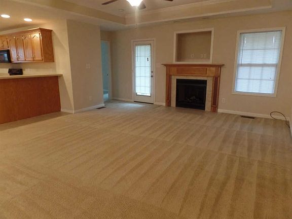 2nd image of 3243 Twelve Oaks Blvd