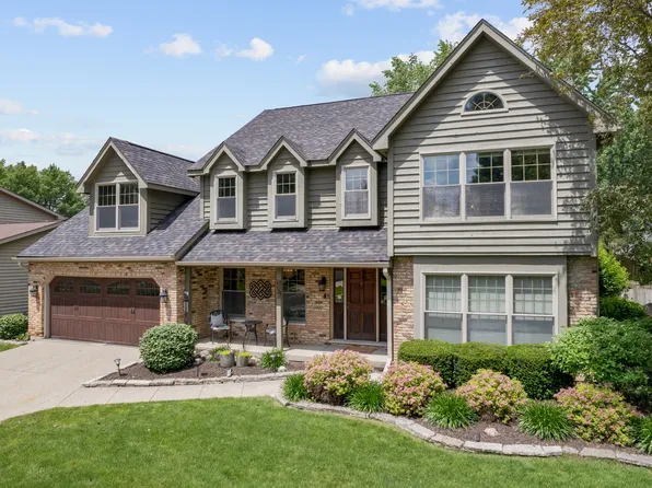 729 Arlington Ave, Naperville, IL 60565