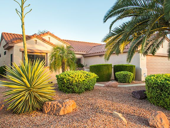 3rd image of 16343 W Tierra Way