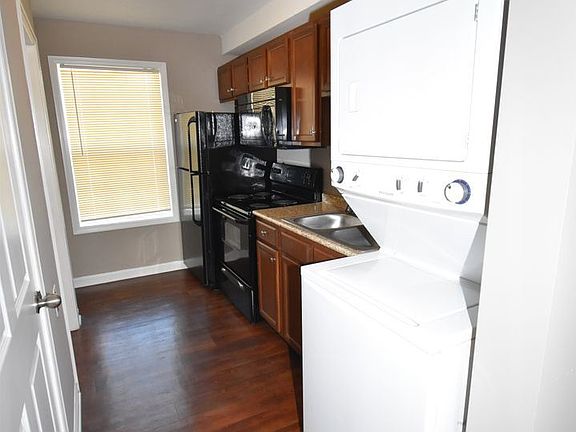 5th image of 162 Condor Ct #K