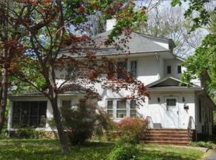 209 Summit Rd, Mahwah, NJ 07430